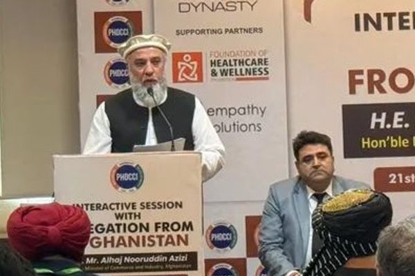 د طالبانو د سوداګرۍ وزیر له افغان سیکانو او هندوانو غوښتي چې هېواد ته ستانه شي