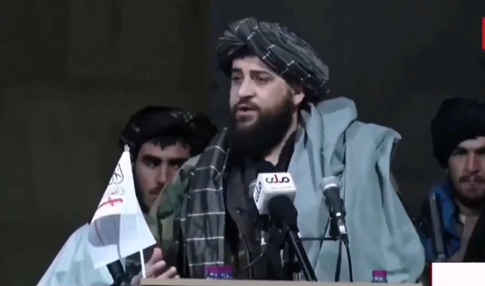 سرپرست وزارت دفاع طالبان: قوای هوایی مستقل می‌سازیم