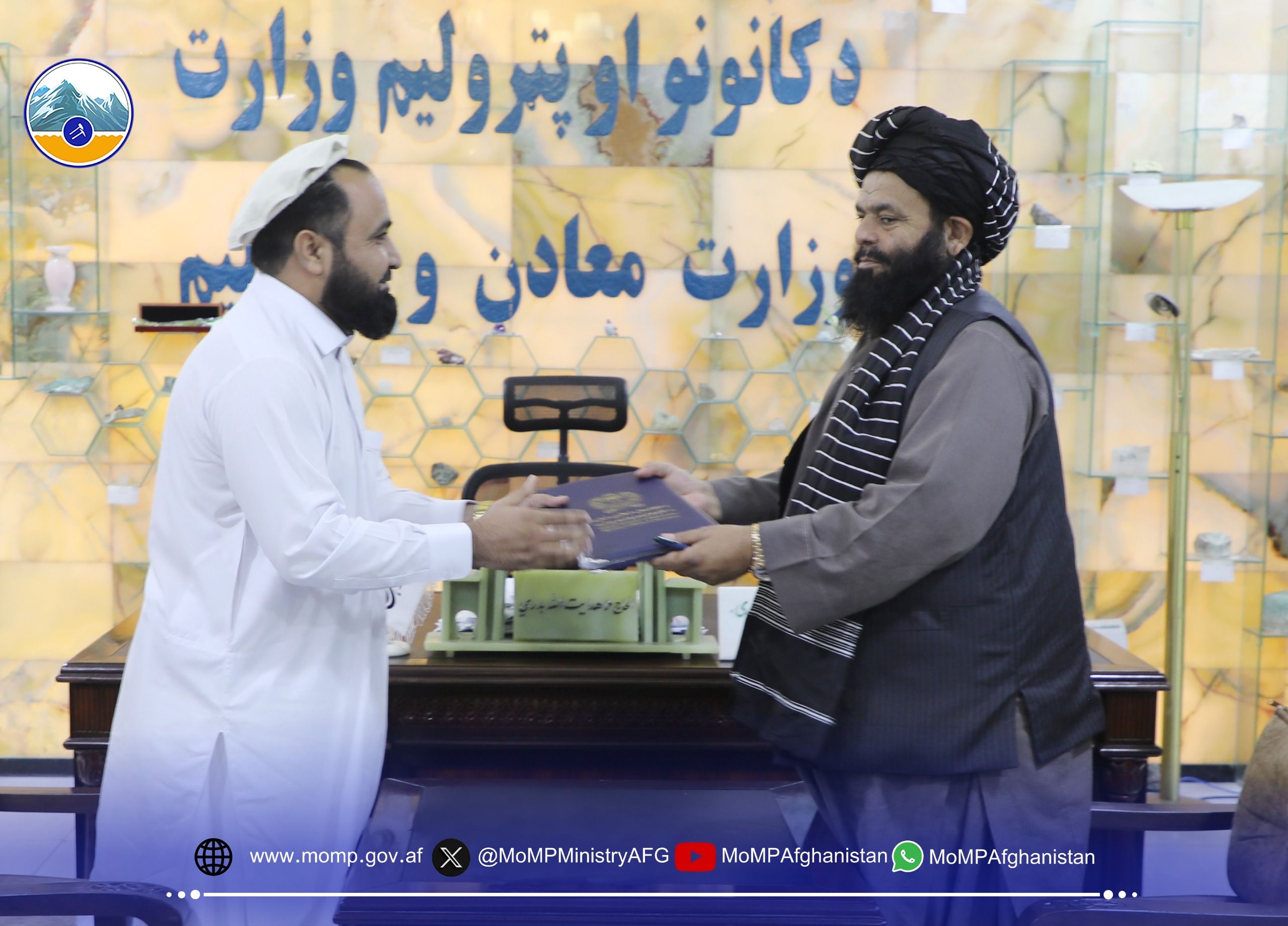طالبانو په ننګرهار کې د تالک کان تړون له یوه کورني شرکت سره لاسلیک کړ