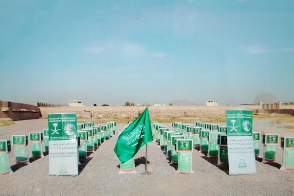 مساعدات إنسانية سعودية للمهاجرين العائدين في قندهار