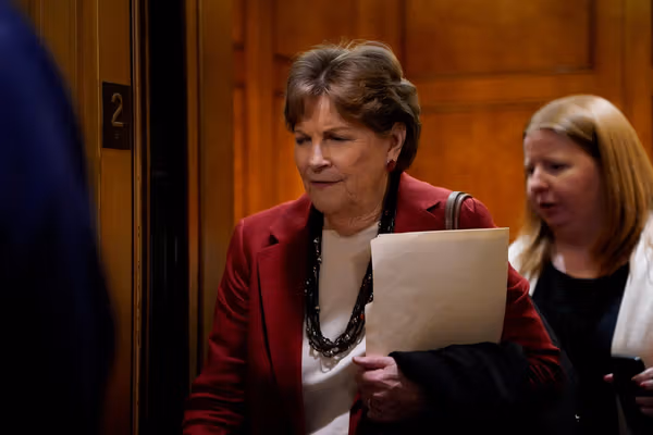 سناتوران امریکایی: گناه لکنوال را به پای تمام افغانها ننویسید