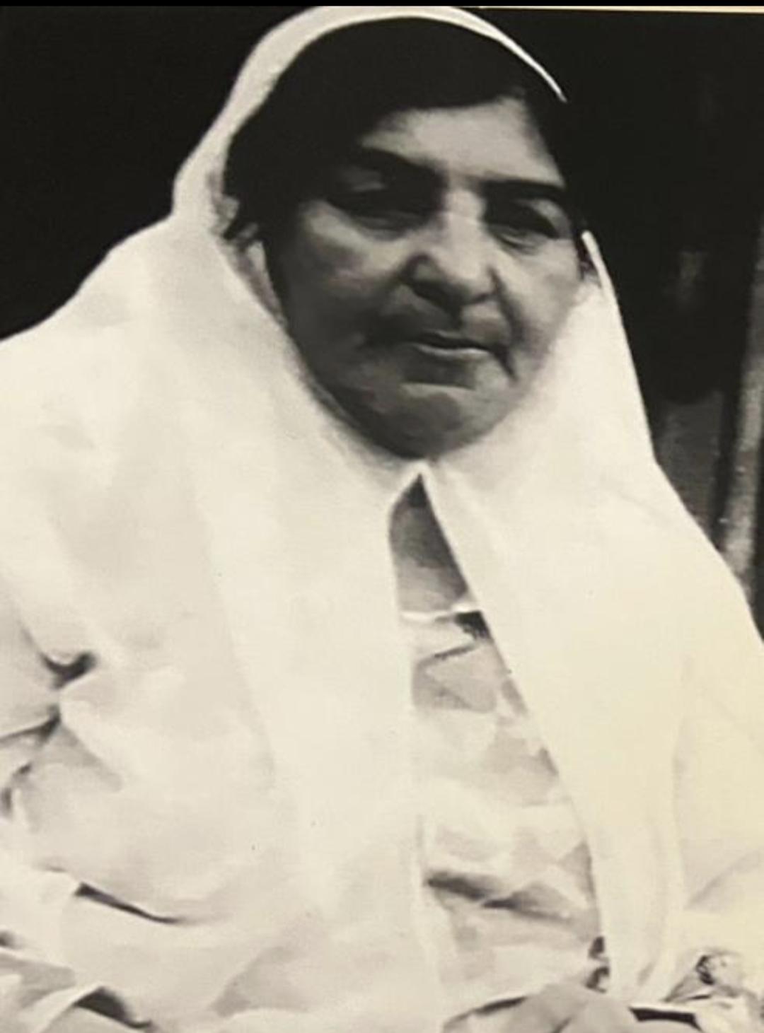 خدیجه احراري