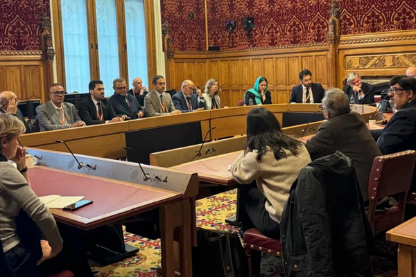 د طالبانو مخالفینو د برېټانیا پارلمان کې د افغانستان د راتلونکې په اړه خبرې وکړې