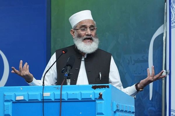 سراج الحق: پاکستان له سخت اقتصادي فشار او ناڅرګند حالت سره مخ دی