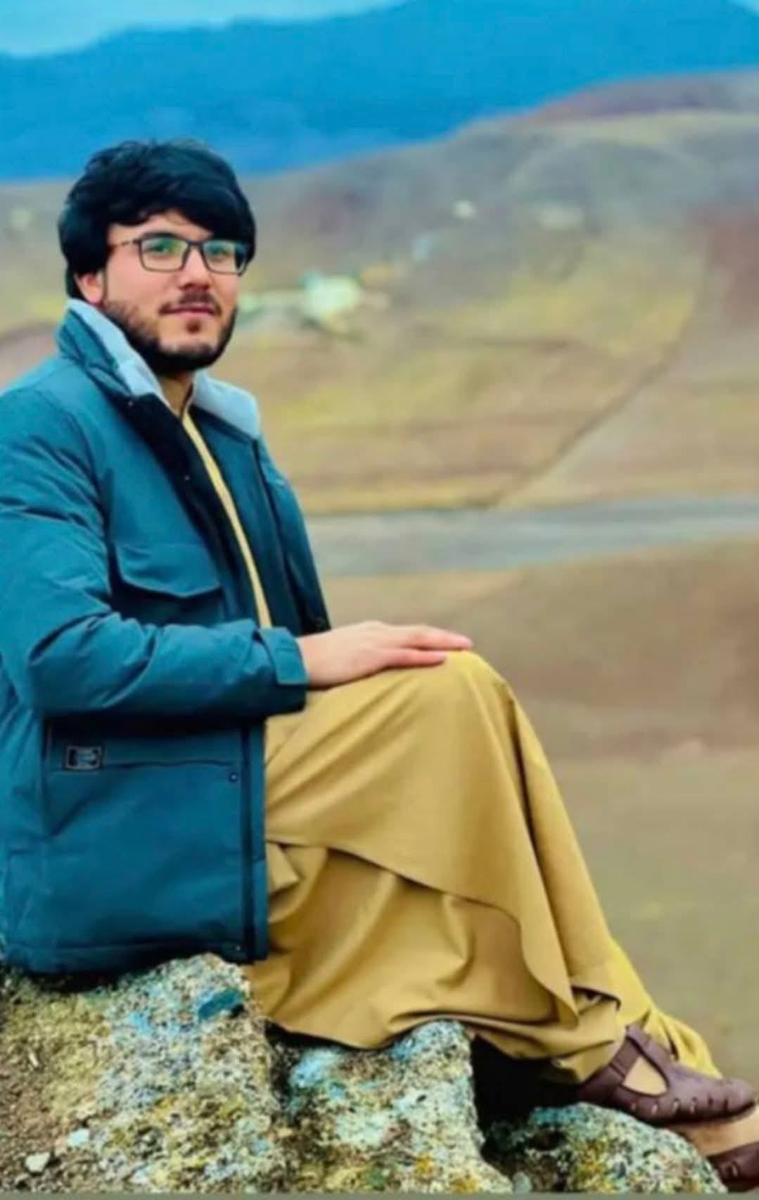 فیض احمد افضلی که حین بازگشت از تفریح در نزدیکی بند پاشدان هرات کشته شد