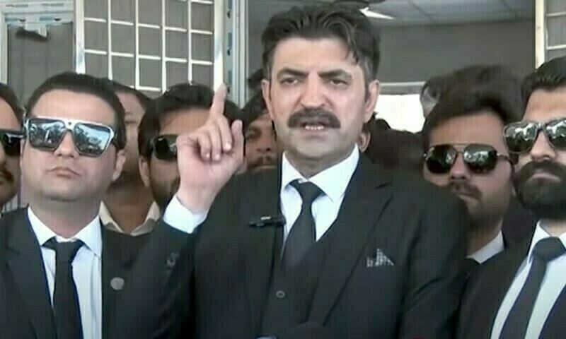 سیاستمدار پاکستانی: پاکستان دو پایگاه هوایی را در بلوچستان در اختیار امریکا قرار داده است