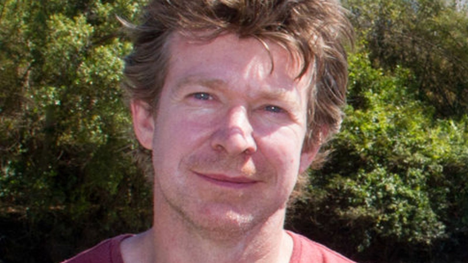 زیست‌شناس برجسته بریتانیایی برای تجاوز جنسی به سگ‌ها به بیش از ۱۰ سال زندان محکوم شد