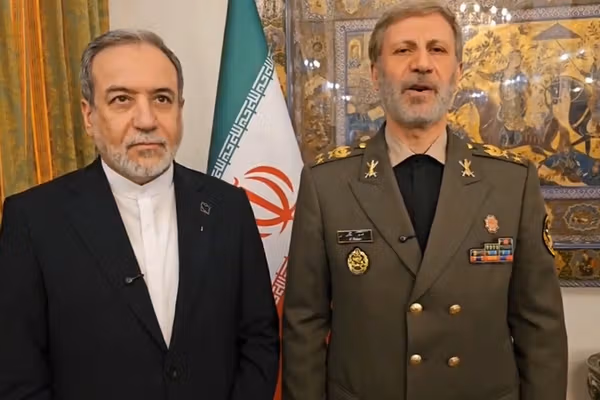 فرمانده کل ارتش جمهوری اسلامی: دشمن فقط زبان قدرت را میفهمد