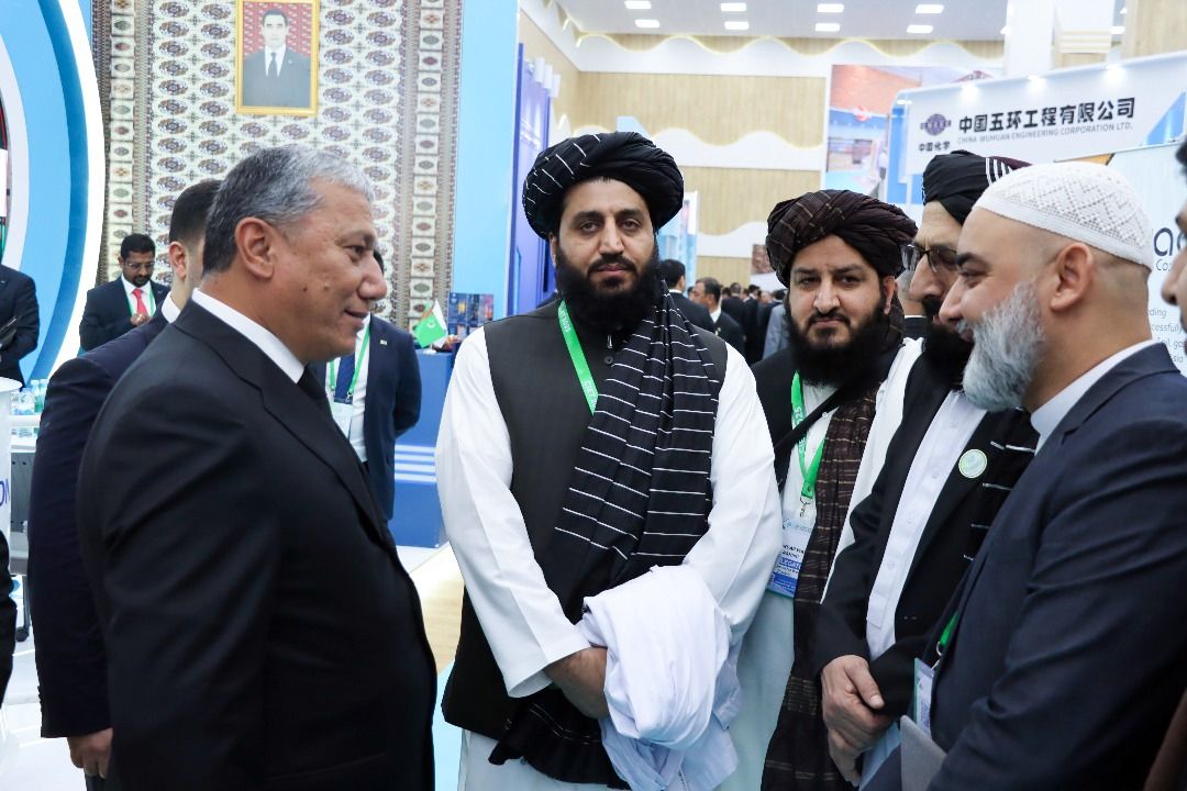 طالبانو له ترکمني چارواکو سره د برېښنا د لېږد پر پراختیايي پروژو خبرې کړې دي
