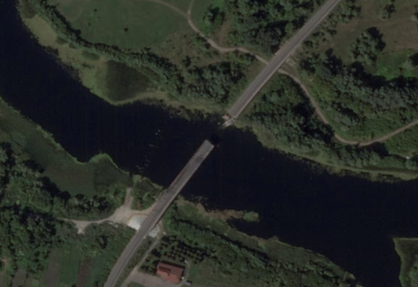 روسیه وايي، اوکراین د کرسک په سیمه کې په یو بل برید کې درېیم پل هم ویجاړ کړی دی