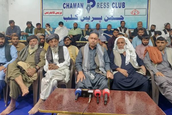 د سپین بولدک لارې بندېدو له امله د چمن سلګونه سوداګر په افغانستان کې بند پاتې دي