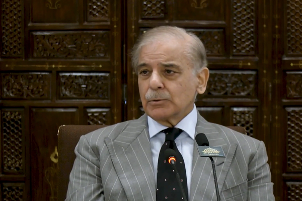 شهباز شریف: تروریستها از افغانستان میآیند و مردم ما را میکشند