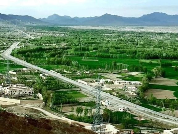 گسترش ارعاب؛ طالبان دو زن و دو مرد را در لوگر در حضور مردم شلاق زد