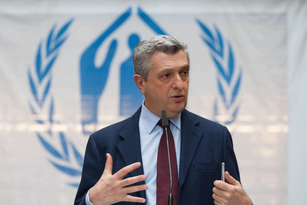 Senior UN Official Seeks Long-Term Solution For Afghan Refugees in Pakistan