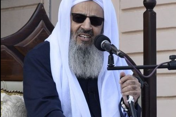 مولوی عبدالحمید: پس از انقلاب سال ۱۳۵۷ ایران نگاه مذهبی و قومی حاکم شد