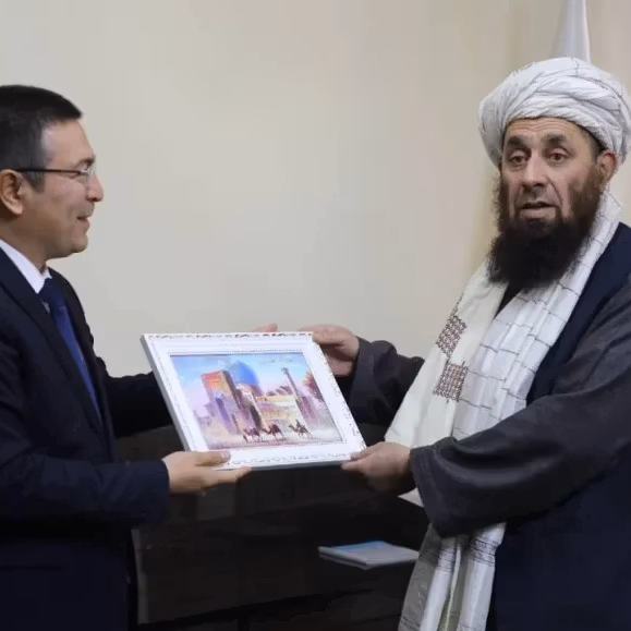 طالب او ازبک چارواکو په کرنې او مالدارۍ برخه کې د همکارۍ پر پراختیا ټینګار کړی