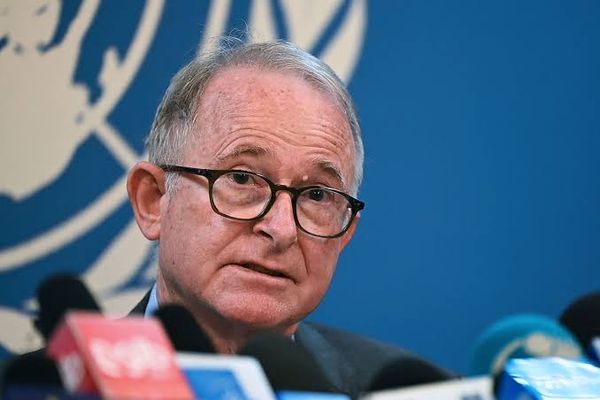 ریچارډ بېنېټ: پاکستان کې زرګونه افغان کډوال د جبري اېستل کېدو له ګواښ سره مخامخ دي