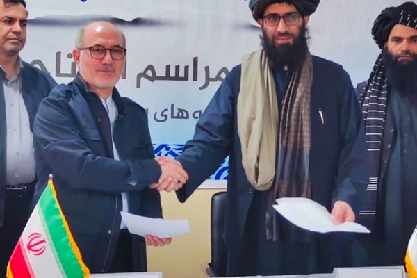 مقامهای ایران و طالبان درباره همکاریهای مرزی گفتوگو کردند