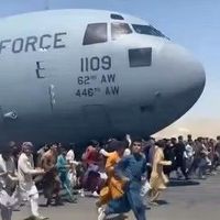 روایت خانوادهها از مرگ عزیزانشان که در روز سقوط افغانستان از هواپیما افتادند