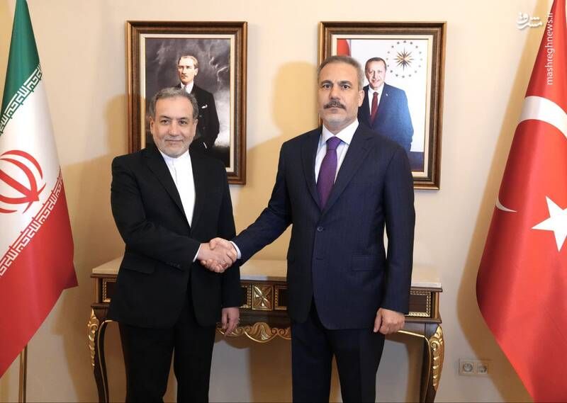 عراقچي د افغانستان او پاکستان ترمنځ د کړکېچ د کمولو په برخه کې د ترکیې له هڅو مننه وکړه