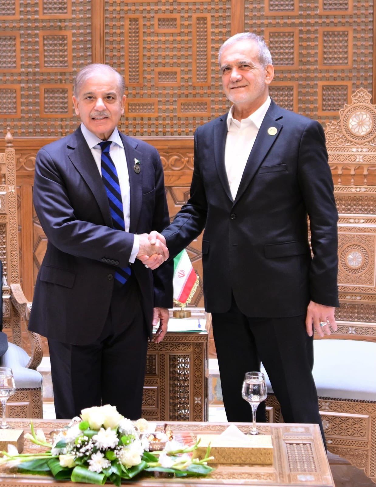 نخست‌وزیر پاکستان: ایران حق دفاع از خود را دارد