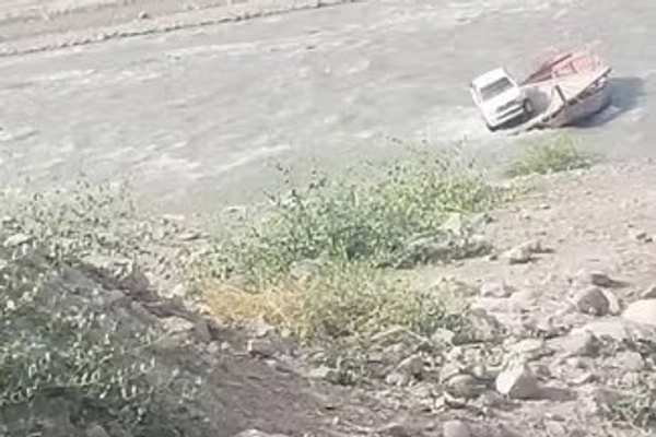 په بدخشان کې د کښتۍ ډوبېدو له امله درې کسان مړه او دوه نور ټپیان شوي