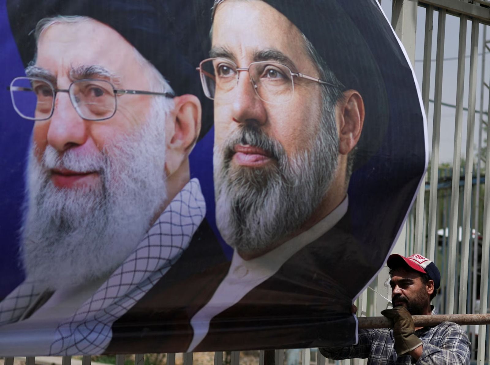 مجتبی خامنه‌ای: گرفتن انتقام علی خامنه‌ای حتمی است