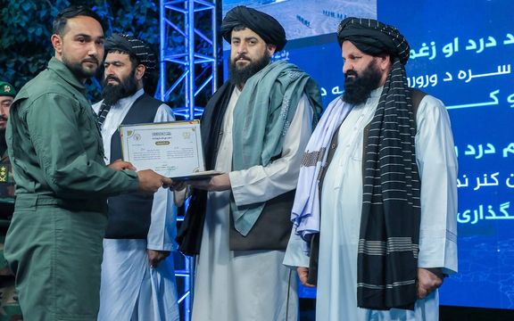 ملا یعقوب د ختیځو ولایتونو د زلزلهځپلو د ژغورنې ټيمونه او ډاکتران وستايل