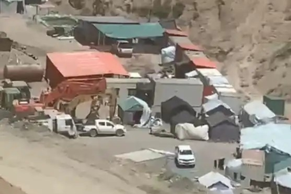 هجوم على شركة صينية لاستخراج الذهب في تخار