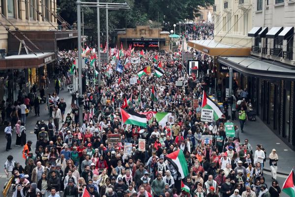 دهها هزار نفر در استرالیا در حمایت از فلسطین تظاهرات کردند