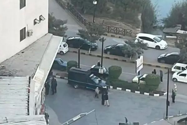 Pakistani Police Raid Homes Of Afghan Refugees, Arrest Women & Children