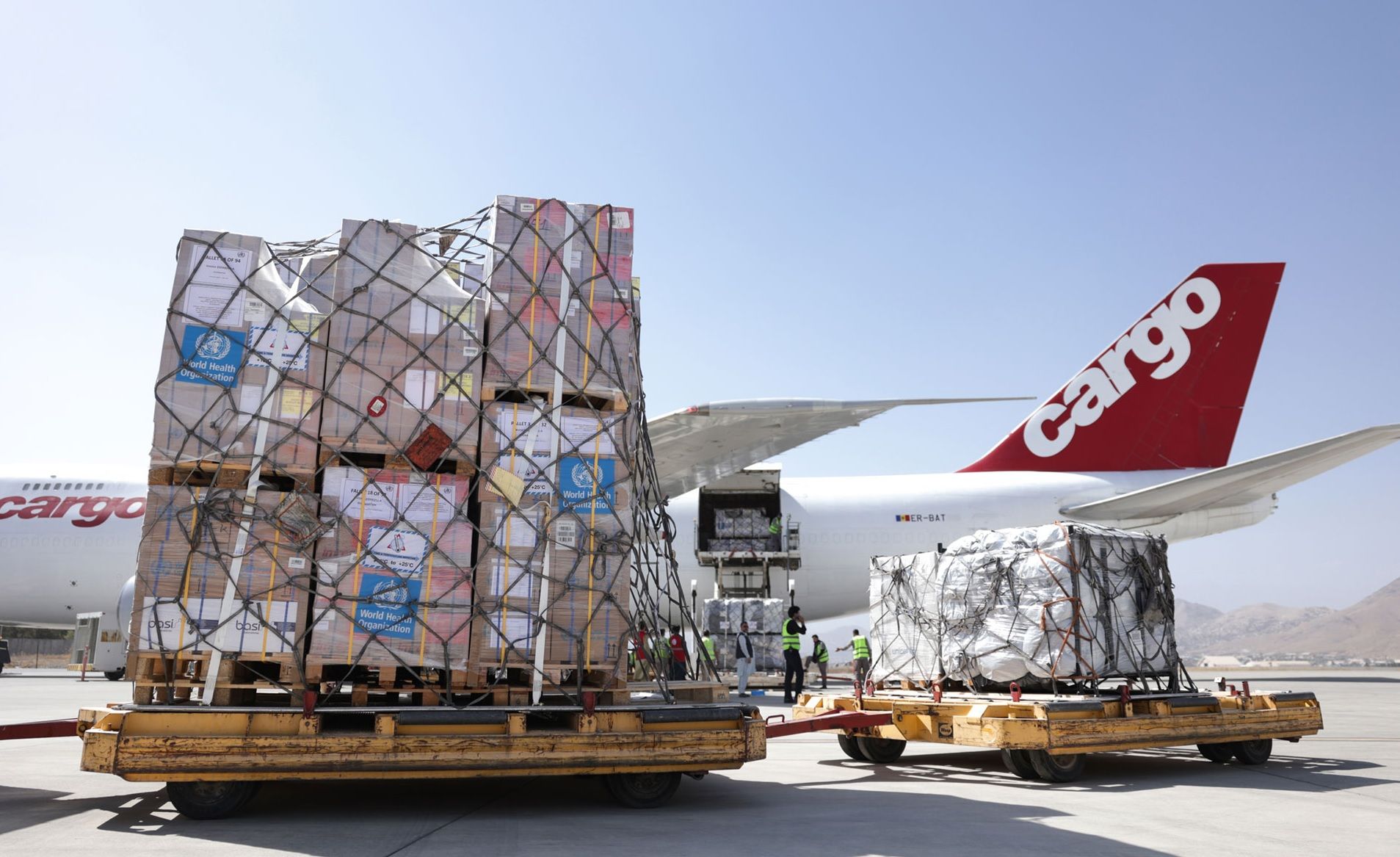 د روغتیا نړۍوال سازمان: د زلزله‌ځپلو لپاره ۳۵ ټنه بېړنۍ روغتیايي مرستې لېږل شوې دي