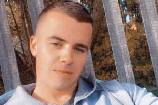 یو برېتانیایی سرتېری چې په افغانستان کې یې خدمت کړی و په خپل کور کې مړ پیدا شوی