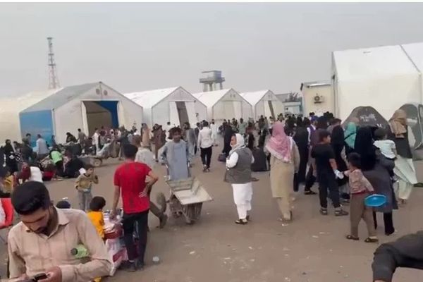 Iran Deports Over 5,600 Afghan Migrants In One Day, Says Taliban