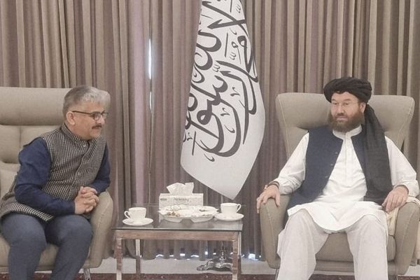 د طالبانو د کرنې وزیر د دوه اړخیزو همکاریو پراختیا په موخه هند ته تللی