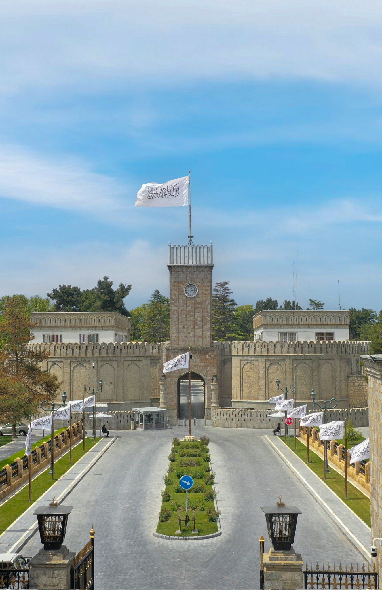 طالبان وايي قزاقستان غواړي له افغانستان سره د سوداګرۍ کچه ۳ میلیارده ډالرو ته ورسوي