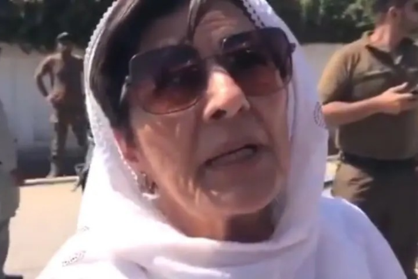 د زندان دروازې ترشا؛ د عمران خان خویندو ته یو وار بیا د هغه د لیدو اجازه ورنهکړل شوه