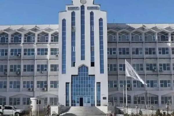 وزارت عدلیه طالبان به بیش از ۸۰۰ نفر جواز وکالت صادر کرده است
