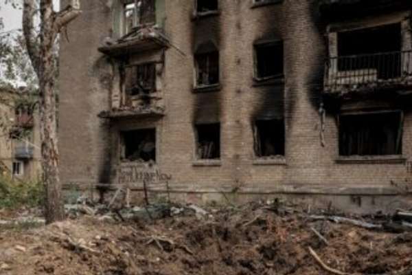 پر اوکراین د روسیې بریدونه؛ په تازه بریدونو کې یو کس وژل شوی او ۱۸ نور ټپیان دي