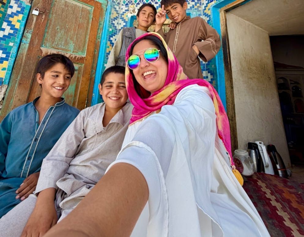 هندوستانۍ سیالګره: افغانې نجونې او مېرمنې زده کړې او د کار ازادي غواړي