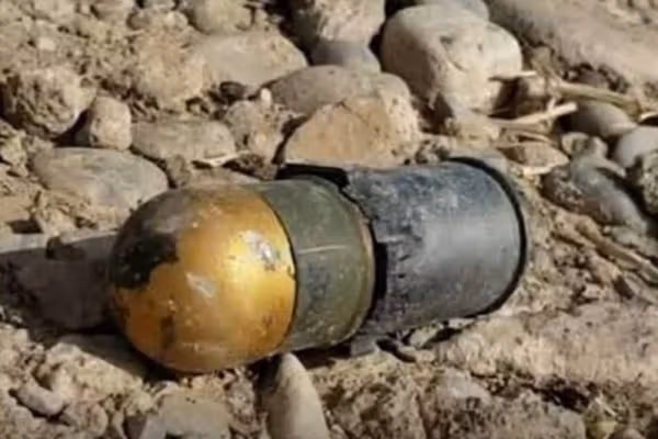 انفجار مهمات منفجرنشده در غزنی جان یک کودک را گرفت