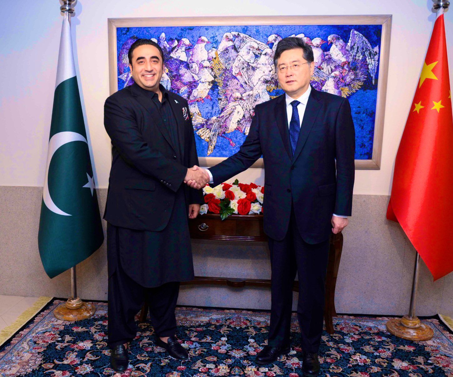 وزیر خارجه چین به طالبان: به تمام اقوام افغانستان حق بدهید