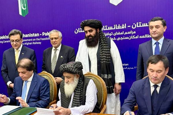 پاکستان: کابل او منځنۍ اسیا به د ټرانس-افغان له لارې د پاکستان له بندرونو سره وصل شي
