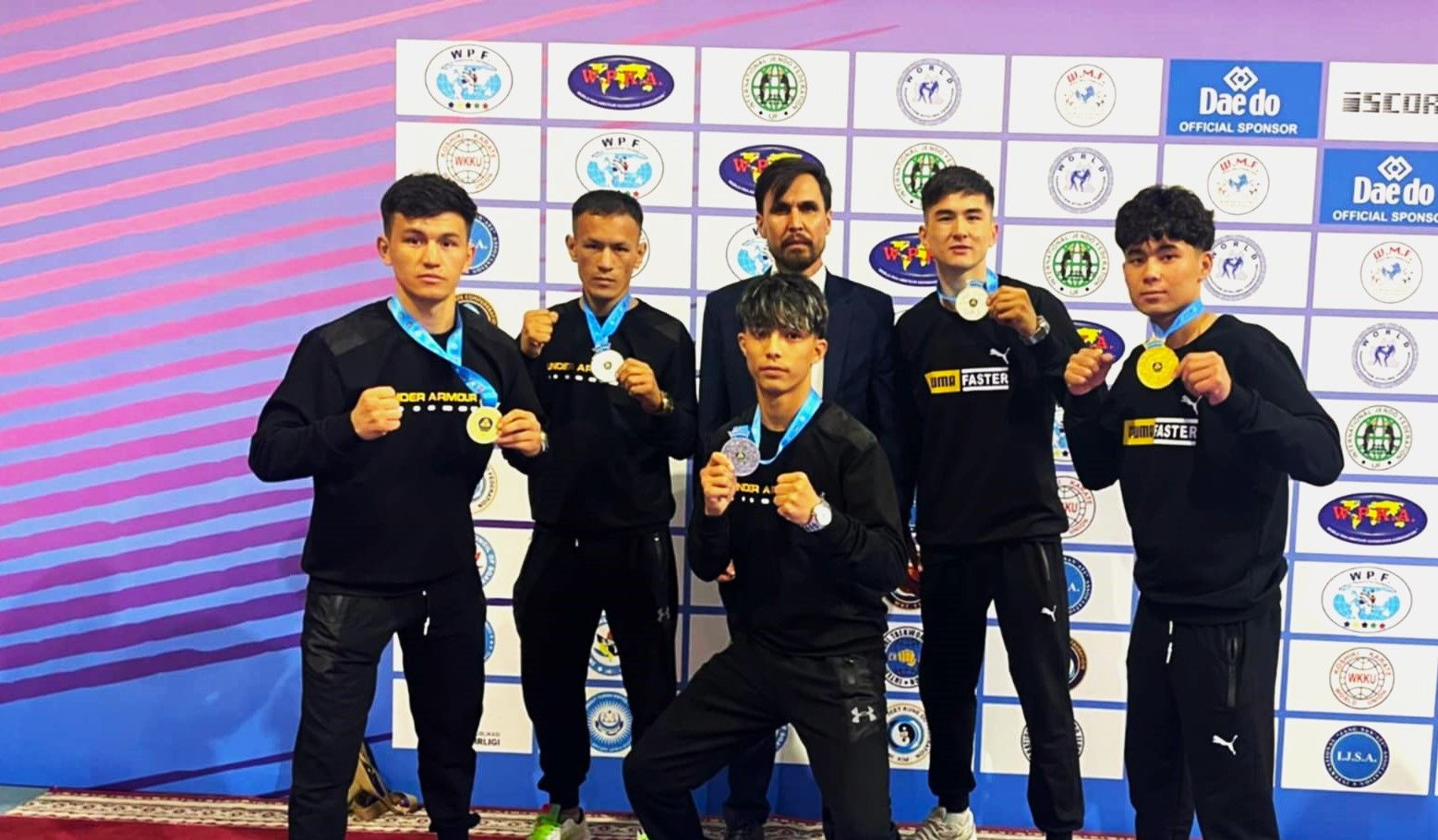 تیم پاهایوت افغانستان ٥ مدال طلا و نقره از فستیوال ورزش‌های رزمی اوزبیکستان کسب کرد