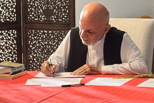 اشرف غني: پر افغانستان د پاکستان برید یوازې امنیتي پېښه نه، بلکې ملي خبرداری دی