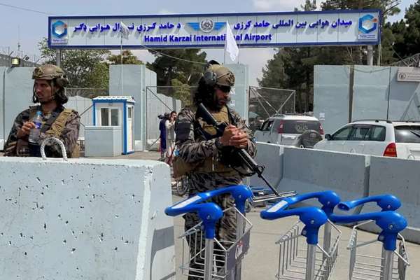 Taliban Prohibits Afghan Travellers From Carrying Laptops at Kabul International Airport