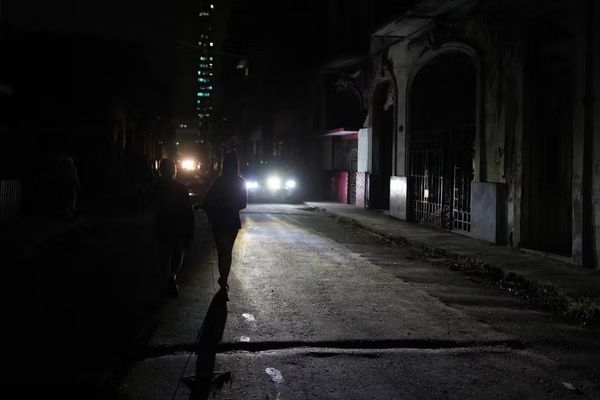 با قطع شبکه سراسری برق، کوبا در تاریکی فرو رفت