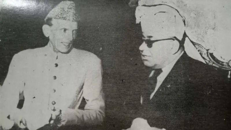 میر احمد خان، خان کلات با محمد علی جناح، بنیانگذار پاکستان در سال ۱۹۴۸