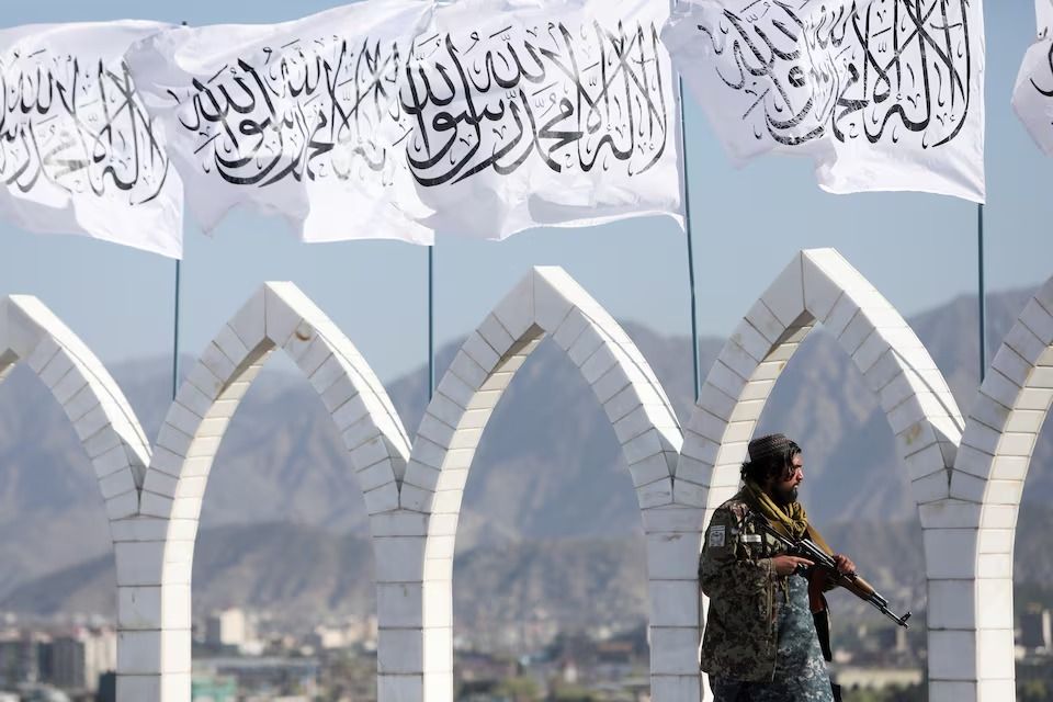 جبهه متحد: ۱۸۰ عالم دین از سراسر افغانستان در حمایت از جنگ با طالبان فتوا داده‌اند