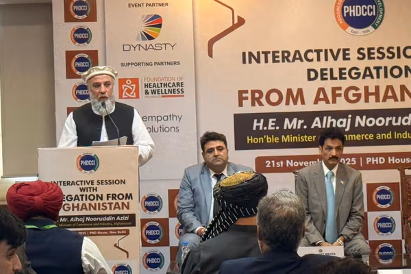 وزیر تجارت طالبان خواستار بازگشت شهروندان سیک و هندو به افغانستان شد